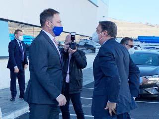 El Excmo. Sr. Ministro de Agricultura, Pesca y Alimentación visita las instalaciones de Molecor en Loeches El Excmo. Sr. Ministro de Agricultura, Pesca y Alimentación visita las instalaciones de Molecor en Loeches